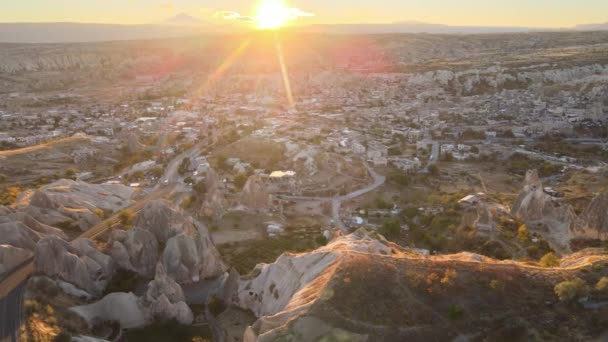 Сонце над Горем. Каппадокія, Туреччина. Вид з повітря — стокове відео