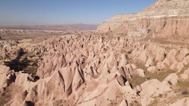 Cappadocië landschap uitzicht vanuit de lucht. Turkije. Nationaal park Goreme — Stockvideo