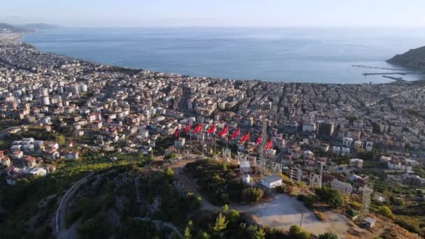 Alanya, Τουρκία - μια πόλη θέρετρο στην παραλία. Αεροφωτογραφία — Αρχείο Βίντεο