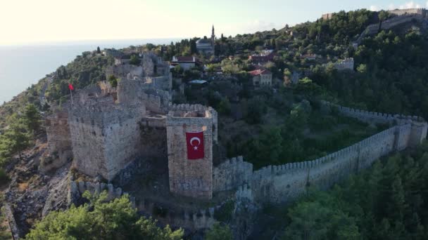 Alanya Castle - Alanya Kalesi aerial view. Turkey — Stock Video