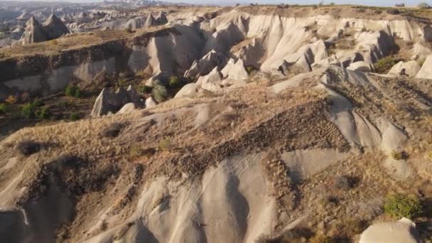 Widok z lotu ptaka na Cappadocia. Turcja. Park Narodowy Goreme — Wideo stockowe