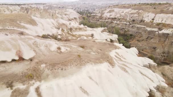 Widok z lotu ptaka na Cappadocia. Turcja. Park Narodowy Goreme — Wideo stockowe