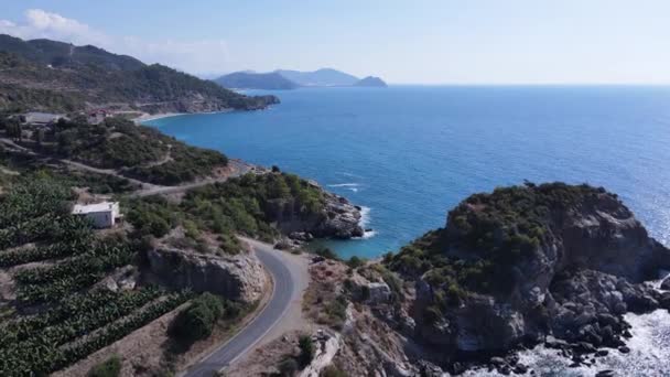 A Földközi-tenger partja: Törökország hegyvidéki partvonala — Stock videók