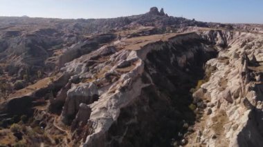 Nevsehir kasabası yakınlarındaki Goreme Ulusal Parkı. Hindi. Hava görünümü