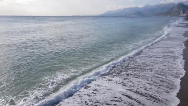 Sea near the coast - close-up aerial view of the coastal seascape — Stock Video