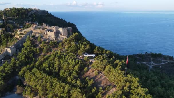 Letecký pohled na hrad Alanya - Alanya Kalesi. Krocan. Zpomalený pohyb — Stock video