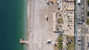 Sahildeki tatil köyünde. Hindi. Yavaş çekim