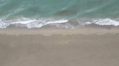 Sahildeki tatil köyünde. Hindi. Yavaş çekim