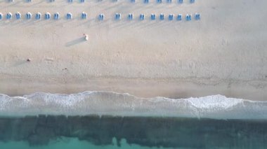 Sahildeki tatil köyünde. Hindi. Yavaş çekim