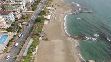 Sahildeki tatil köyünde. Hindi. Yavaş çekim