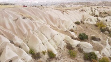 Kapadokya 'nın hava manzarası. Hindi. Goreme Ulusal Parkı. Yavaş çekim