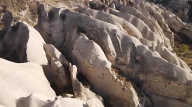 Kapadokya 'nın hava manzarası. Hindi. Goreme Ulusal Parkı. Yavaş çekim