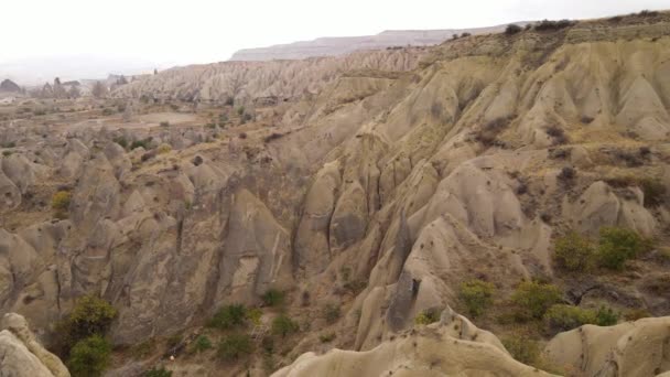 Vista aérea del paisaje Capadocia. Pavo. Parque Nacional Goreme. Movimiento lento — Vídeos de Stock