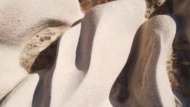 Luftaufnahme der Landschaft Kappadokiens. Türkei. Goreme-Nationalpark. Zeitlupe — Stockvideo