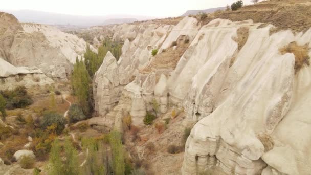 Veduta aerea del paesaggio della Cappadocia. Tacchino. Parco nazionale di Goreme. Rallentatore — Video Stock