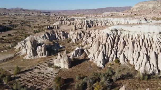 Veduta aerea del paesaggio della Cappadocia. Tacchino. Parco nazionale di Goreme. Rallentatore — Video Stock