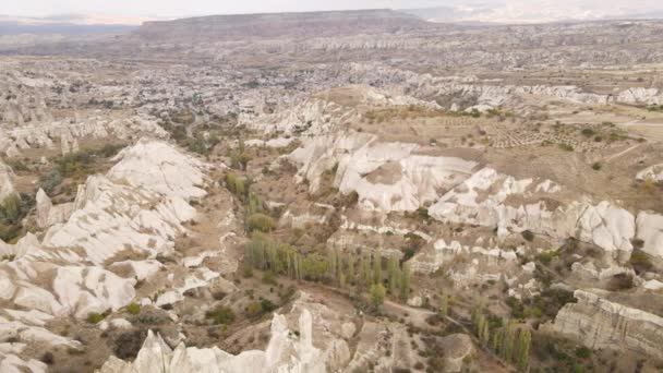 Cappadocia景观的空中景观。土耳其。Goreme国家公园。慢动作 — 图库视频影像