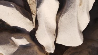 Kapadokya 'nın hava manzarası. Hindi. Goreme Ulusal Parkı. Yavaş çekim