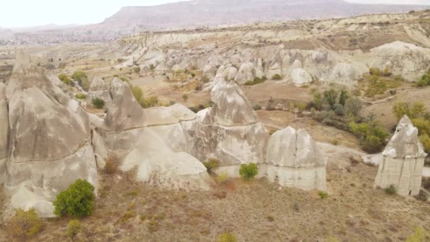 Veduta aerea del paesaggio della Cappadocia. Tacchino. Parco nazionale di Goreme. Rallentatore — Video Stock