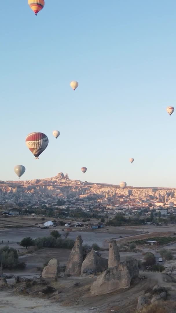 Vidéo verticale - Ballons en Cappadoce, Turquie. — Video