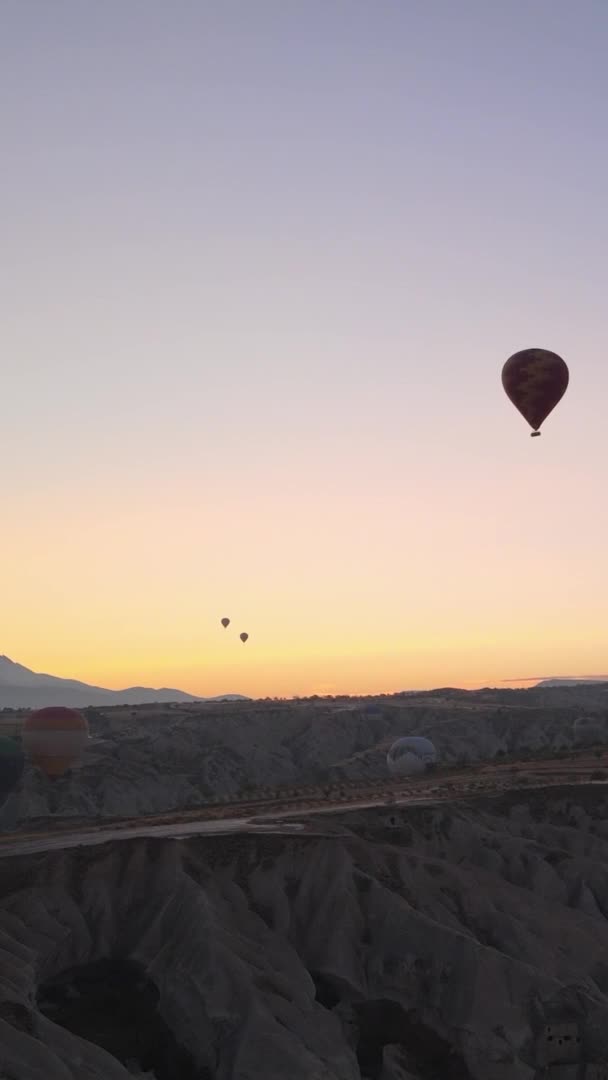 Vidéo verticale - Ballons en Cappadoce, Turquie. — Video