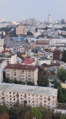 Dikey video, Ukrayna 'nın Ukrayna hava görüntüsü. Kiev