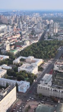 Dikey video, Ukrayna 'nın Ukrayna hava görüntüsü. Kiev