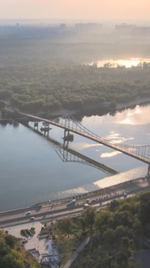 Dikey video, Ukrayna 'nın Ukrayna hava görüntüsü. Kiev