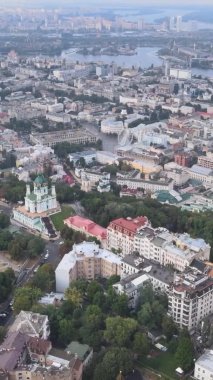 Dikey video, Ukrayna 'nın Ukrayna hava görüntüsü. Kiev