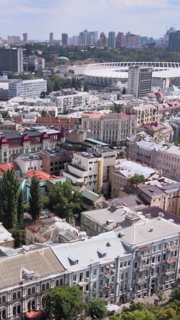 Dikey video, Ukrayna 'nın Ukrayna hava görüntüsü. Kiev — Stok video