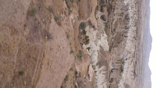 Vertikální video Cappadocia krajina letecké zobrazení. Krocan. Národní park Goreme — Stock video