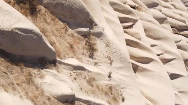 Dikey video Cappadocia manzara havası. Hindi. Goreme Ulusal Parkı — Stok video