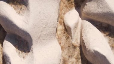 Dikey video Cappadocia manzara havası. Hindi. Goreme Ulusal Parkı