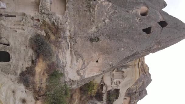 Κάθετη βίντεο Καππαδοκία τοπίο εναέρια άποψη. Τουρκία. Εθνικό Πάρκο Goreme — Αρχείο Βίντεο