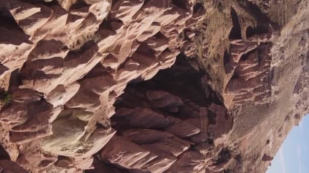 Vídeo vertical Capadócia vista aérea paisagem. A Turquia. Parque Nacional de Goreme — Vídeo de Stock