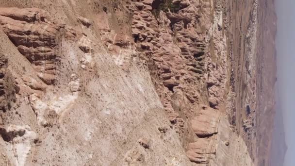 Vertikal video Cappadocia landskap antenn vy. Turkiet. Goreme National Park — Stockvideo