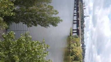 Dnipro Nehri 'nin dikey görüntüsü - Ukrayna' nın ana nehri