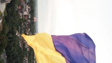 Ukrayna Ulusal Bayrağı. Hava görünümü.