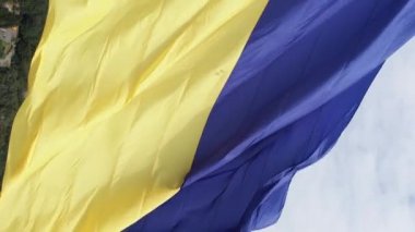 Ukrayna Ulusal Bayrağı. Hava görünümü.