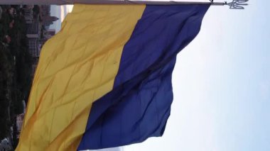 Ukrayna Ulusal Bayrağı. Hava görünümü.