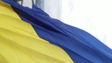 Ukrayna Ulusal Bayrağı. Hava görünümü.