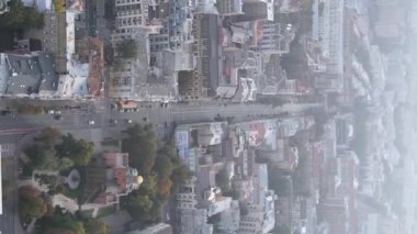 Ukrayna 'nın dikey video başkenti Kyiv. Hava görüntüsü. Kiev