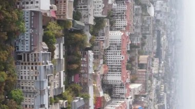 Ukrayna 'nın dikey video başkenti Kyiv. Hava görüntüsü. Kiev