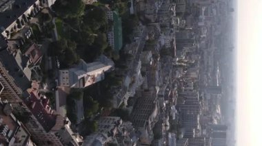 Ukrayna 'nın dikey video başkenti Kyiv. Hava görüntüsü. Kiev