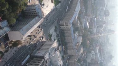 Ukrayna 'nın dikey video başkenti Kyiv. Hava görüntüsü. Kiev