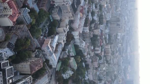 Vertikal video huvudstad i Ukraina - Kiev. Flygfoto. Kiev — Stockvideo
