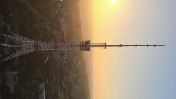 Vertical video - TV tower in the morning at dawn in Kyiv, Ukraine — Stock Video