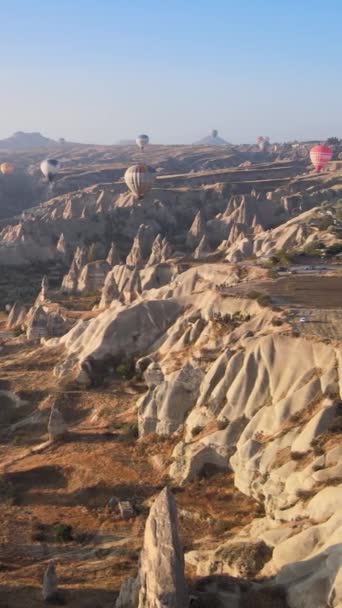 Cappadocia, Turchia - video verticale del lancio del palloncino — Video Stock