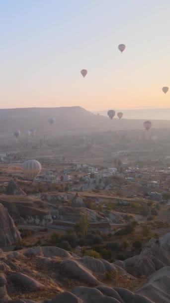 Cappadocia, Turkey - vertical video of balloon launch — 图库视频影像