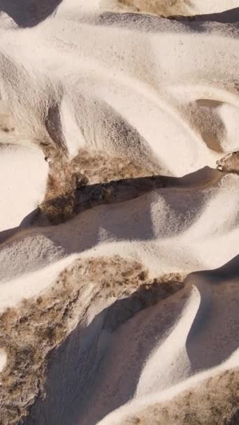 Cappadocië landschap uitzicht vanuit de lucht. Turkije. Nationaal park Goreme. Verticale video — Stockvideo